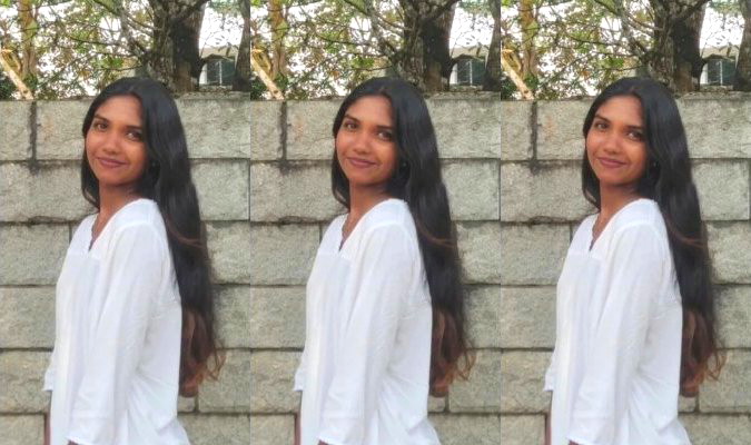 Young Mallu Girl Topless Boobs Show