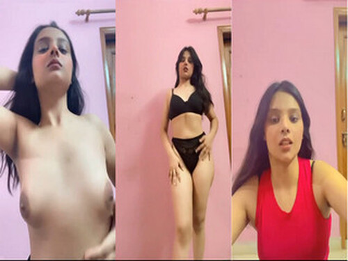 Cute Indian girl Shows Her Nude Body