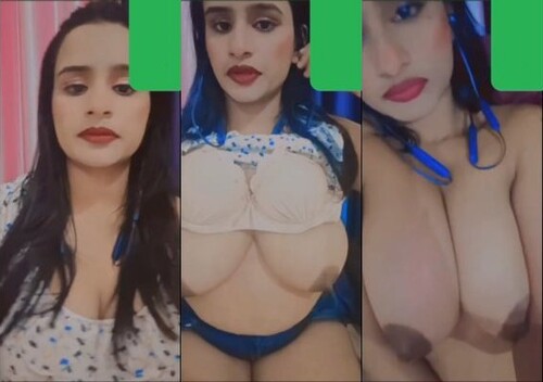 Sexy Indian Mal Shows her Boobs