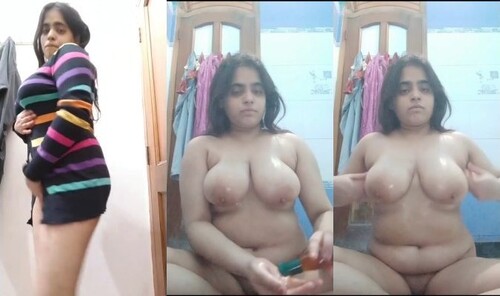 Sexy Indian Girl Shows her Big Boobs
