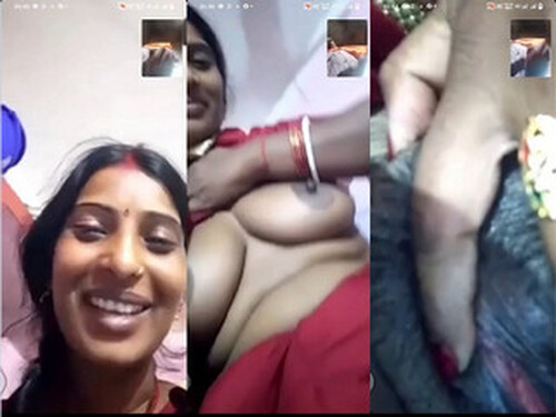 Indian Bhabhi Shows her Nude Body On Vc