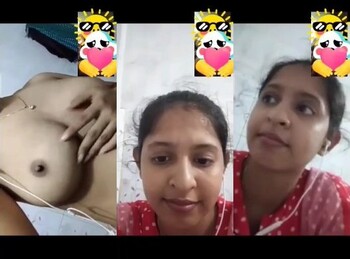 Cute Indian Girl Shows Boobs