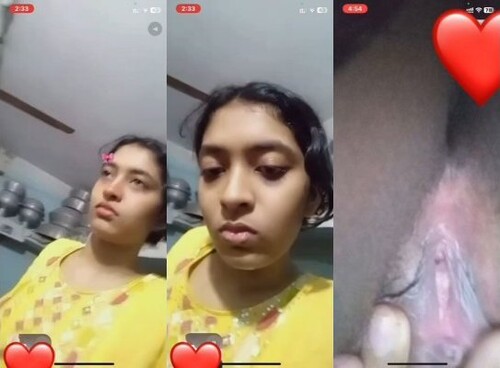 Horny Indian Girl Fingering
