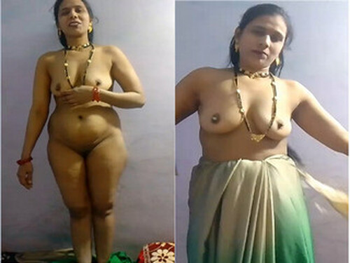 Indian Bhabhi Striping and Shows Nude Body