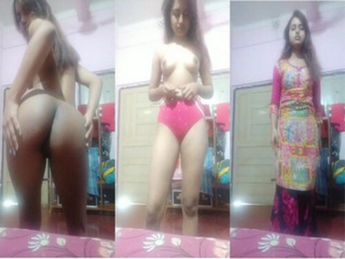 Sexy Indian girl Shows Her Nude Body