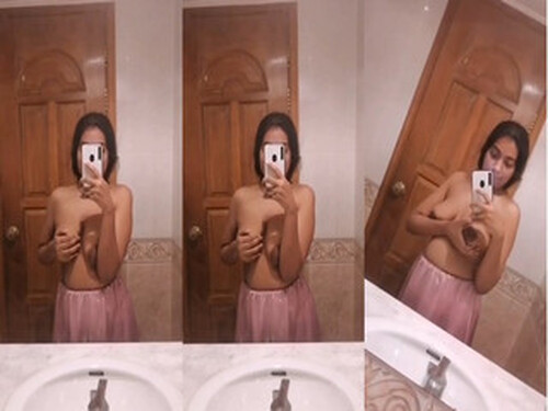 Indian Girl Record Selfie For Lover
