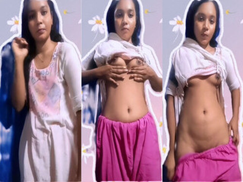 Cute Indian Girl Shows Her Boobs and Pussy