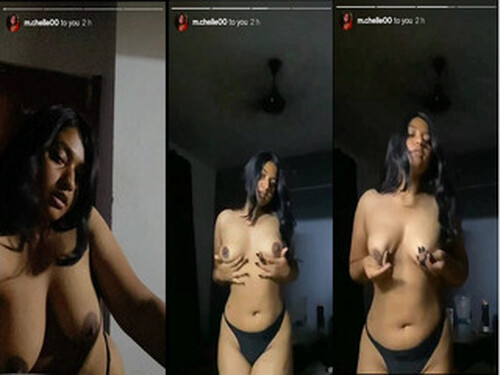 Sexy Indian Girl Shows Her Boobs part 2