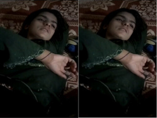 Paki Girl Shows Pussy