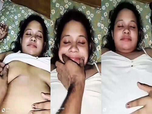 Sexy Indian Wife Boobs Pressing and Fucking