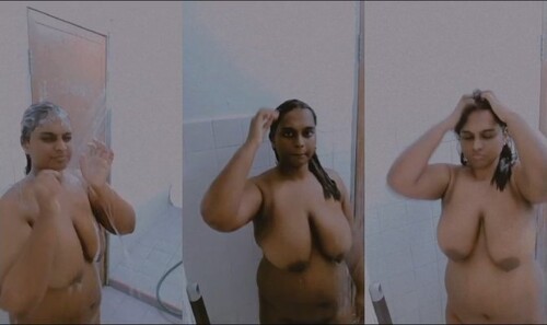 Indian BBW Girl Bathing