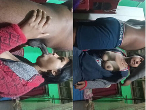 Indian Vlg Wife Shows Boobs and Sucking (Updates)