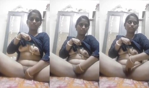 Sexy Tamil Bhabhi Fingering