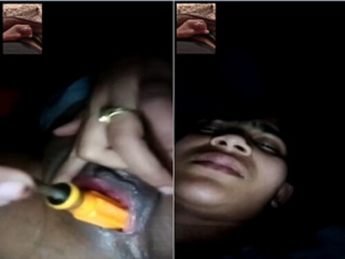 Horny Indian Girl Masturbating