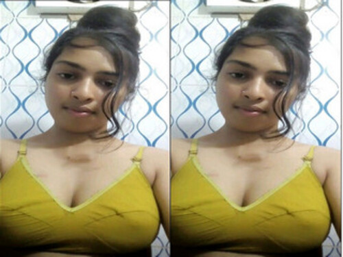 Sexy Indian girl Bathing (updates)