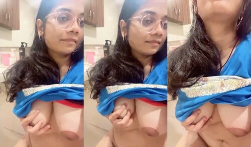 Cute Indian Girl Play With Her Boobs