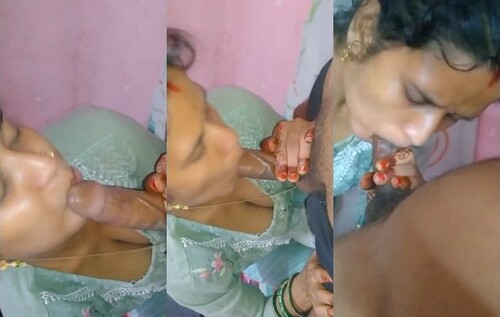 Indian Bhabhi Sucking Dick