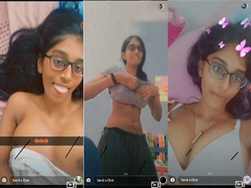 Cute Tamil Girl Shows Her Boobs