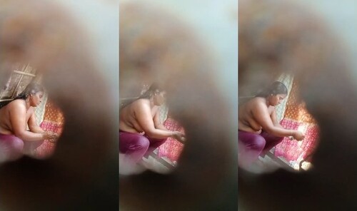 Indian Girl Bathing Capture In Hidden Cam