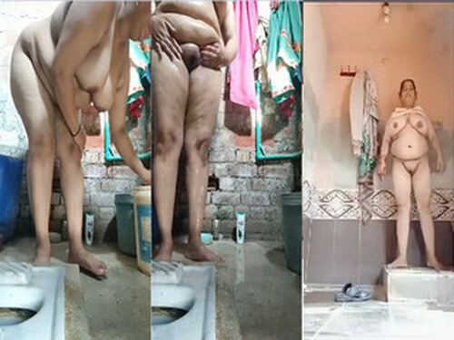 Sexy BBW Paki Bhabhi Bathing Part 2