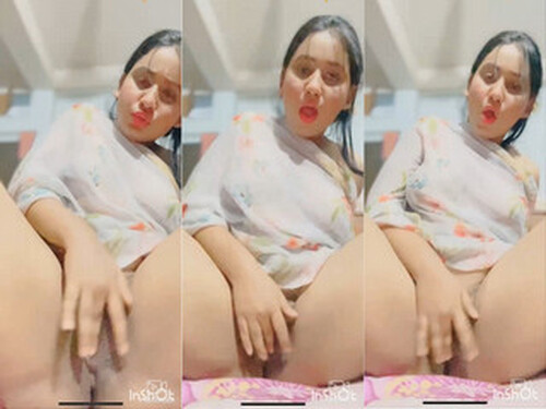 Sexy Indian Girl Fingering