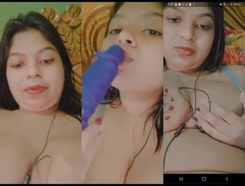 Horny Indian Girl Shows and Masturbating
