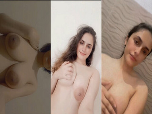 Sexy Indian Girl Shows Boobs