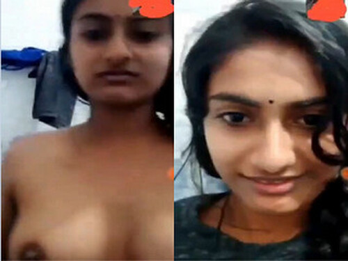 Hot Indian Mall Shows Boobs Part 1