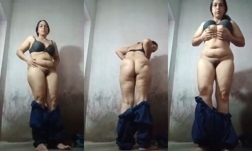 Paki Bhabhi Shows her Nude Body