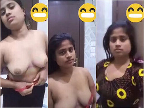 Sexy Indian Girl Shows Boobs