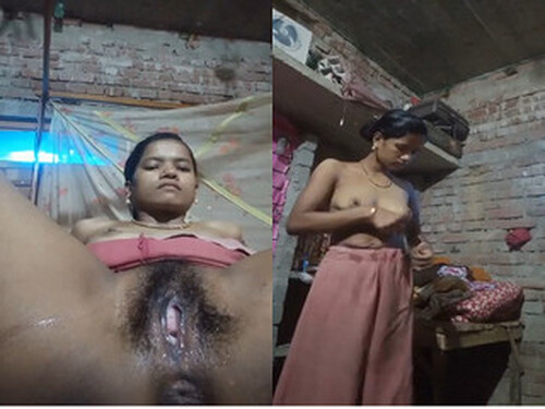 Horny Indian Vlg Girl Showing Boobs and Pussy