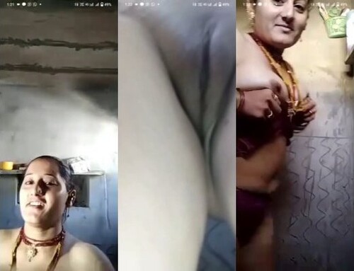 Indian Cheating Wife Shows Bathing TO Lover On VC