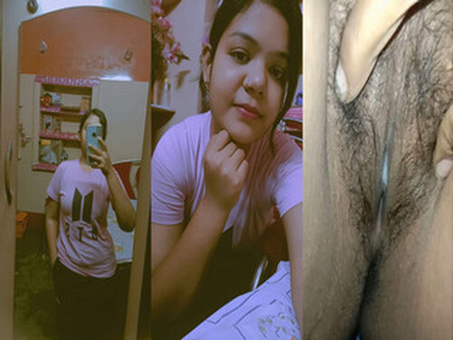Cute Indian girl Shows her Boobs and Pussy