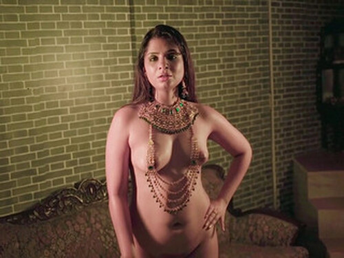 Aaditi Kholi Showing Boobs & Teasing in Jewellery Photoshoot