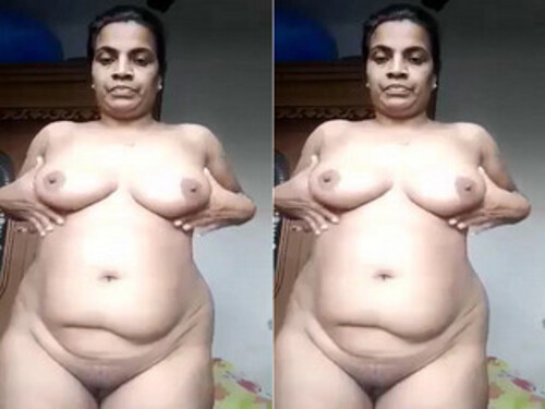 Indian Wife Shows Her Nude Body