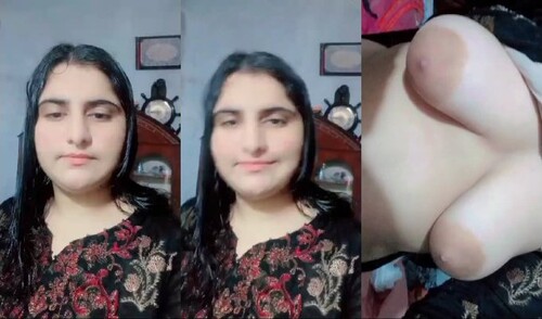 Sexy Indian Girl Shows her Boobs