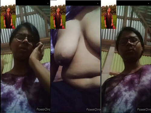 Indian Vlg Girl Shows Her Big Boobs