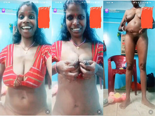 Horny Indian Bhabhi Shows Nude Body and Milky Boobs