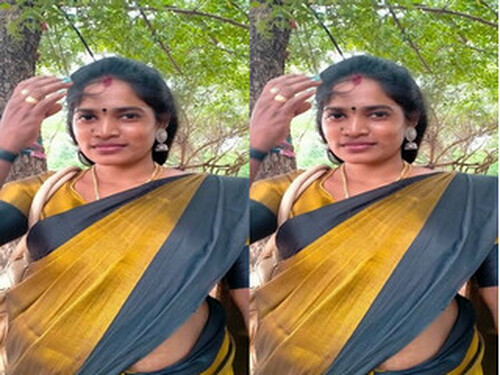 Sexy Indian Bhabhi Shows Her Nude Body