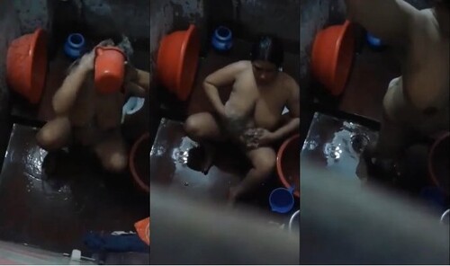 Big Boob Indian Bhabhi Bathing Capture