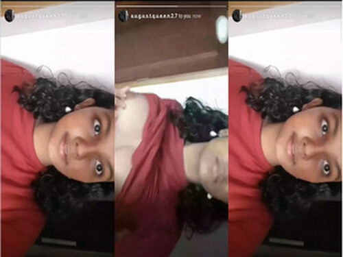Cute Mallu Girl Shows Her Boobs