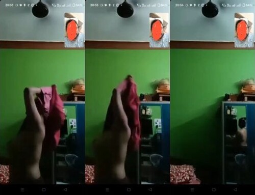 Indian Girl Shows her Boobs