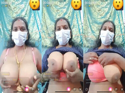 Indian Bhabhi Play With Her Big Boobs