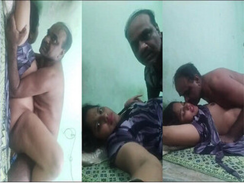 Indian Cpl Kissing and Fucking