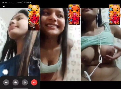 Cute Indian Girl Shows Her Boobs On VC