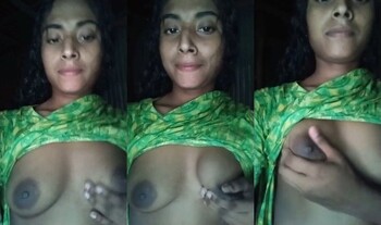 Cute Indian Vlg Girl Shows Boobs