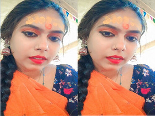 Sharon Parmar Shows Nude Body
