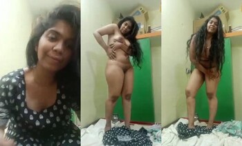 Sexy Indian Mal Striping and Shows Nude Body