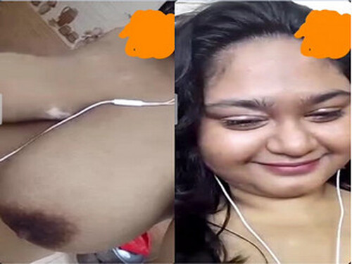 Sexy Indian Girl Shows Big Boobs