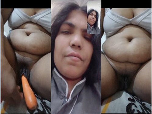 Horny Indian Bhabhi Masturbating